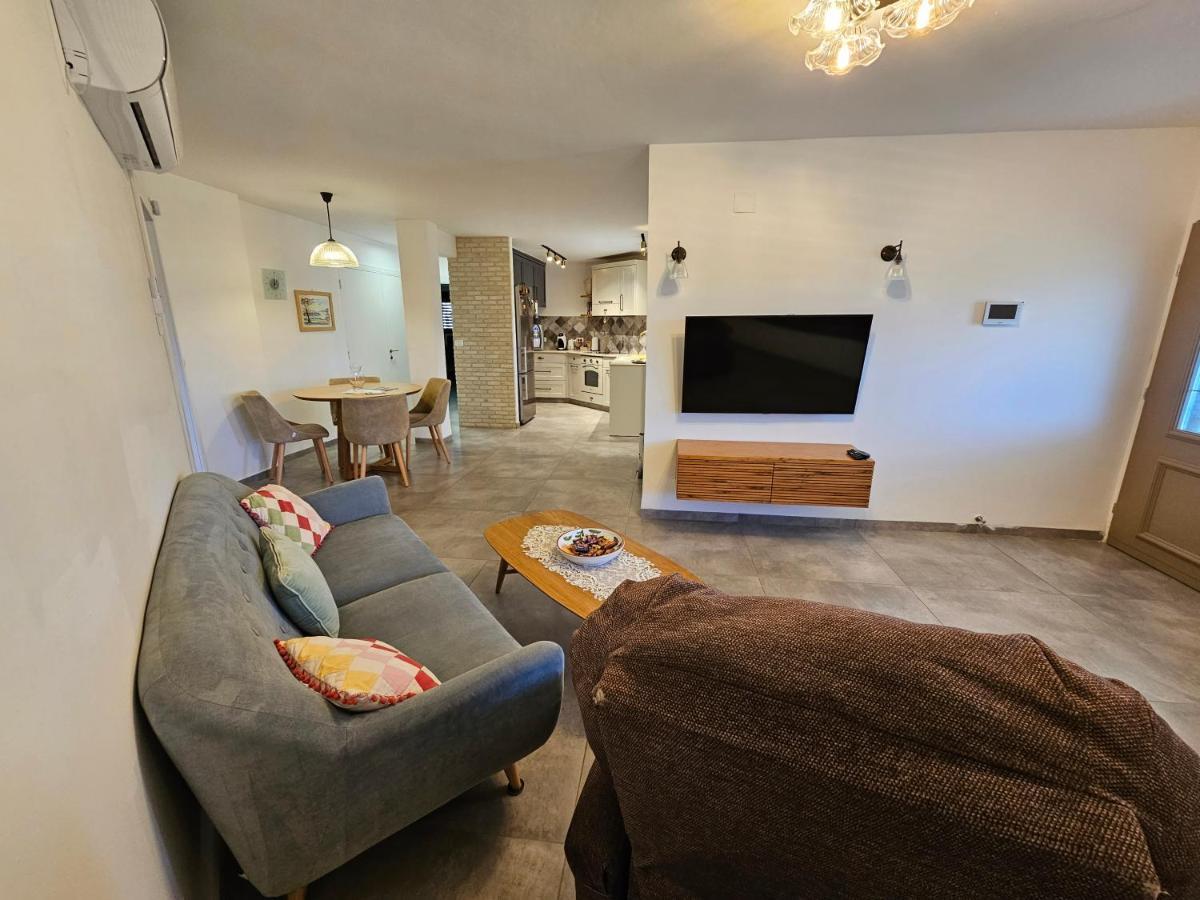 Reimond'S Place - Nahal Hilazon נחל חילזון Karmiel Exteriör bild